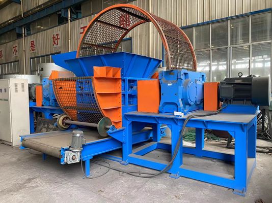 60KW Scrap Tire Shredder Tyre Crushing Machine Full Automatic