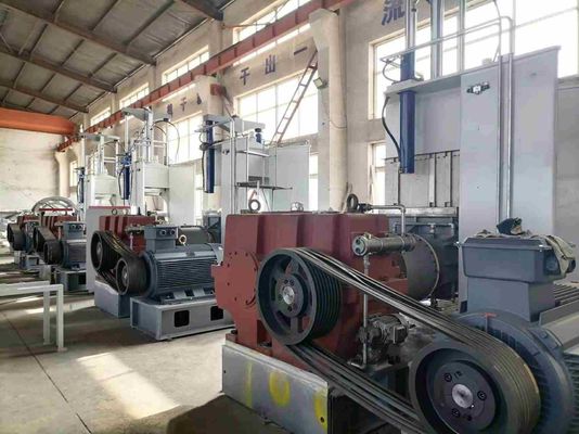110 KW Kneader Machine For Rubber Mixing 45 Degree Tilting Angle
