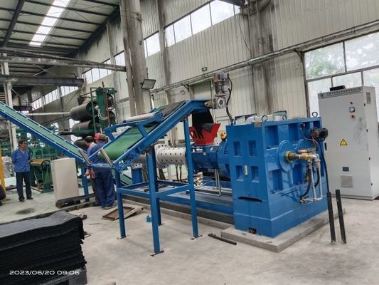 Cadena de producción de goma de la banda transportadora de la base de la tela XLB-Q1350X10600X2