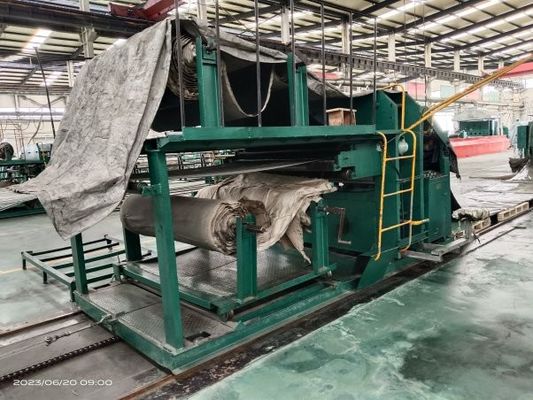 Máquina de prensado térmico de cinta de convertidor de caucho Prensa de vulcanización de baldosas de caucho